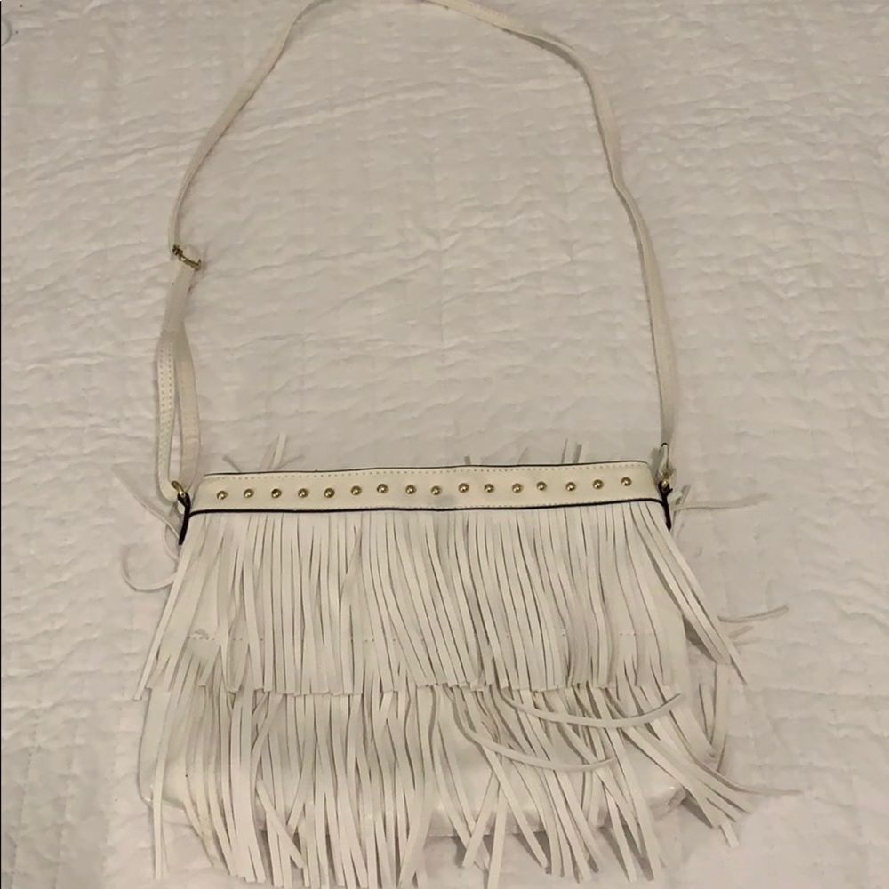 White shoulder purse